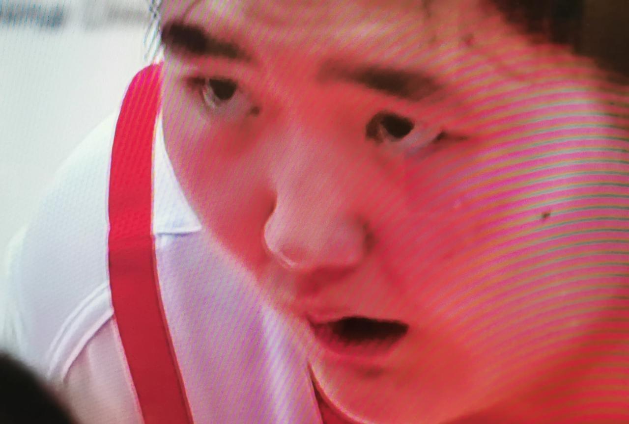 张子宇的背心怎么看着小呢？
大宝贝张子宇上场就是焦点人物啊！十多分钟就得了十八分