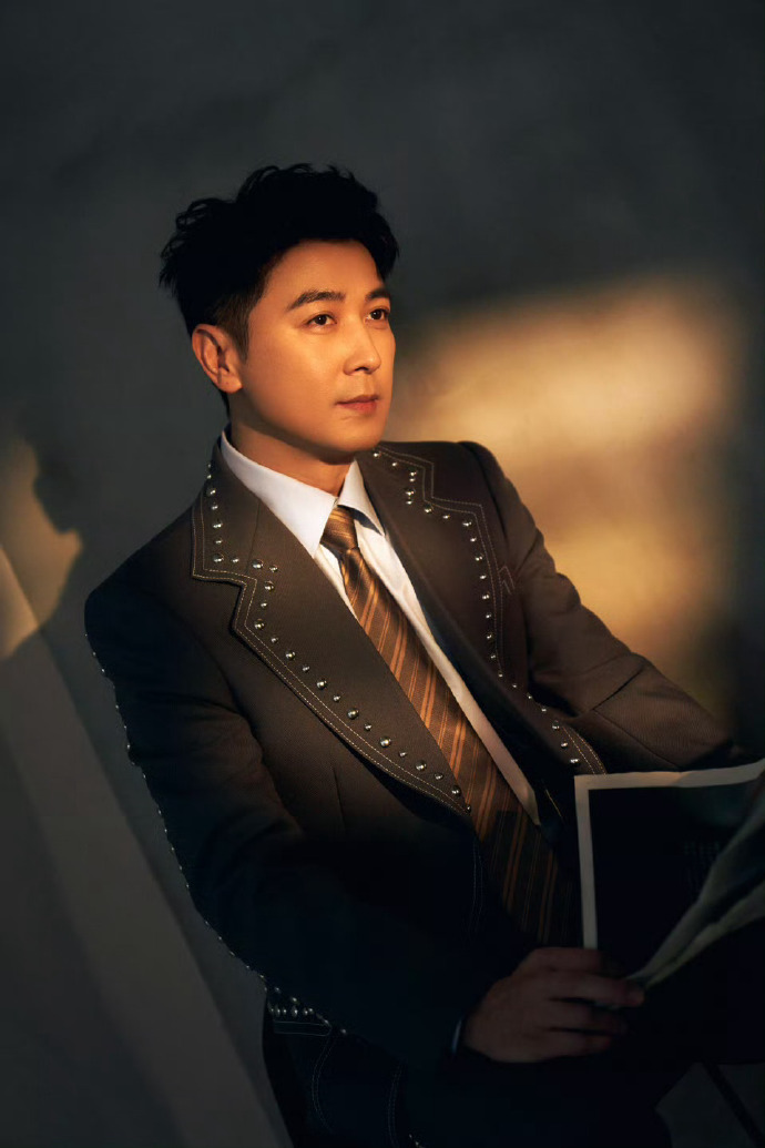 支持保剑锋果断运用法律武器维权
清誉自证更需法律的确认
期盼在事业上前行如常
继