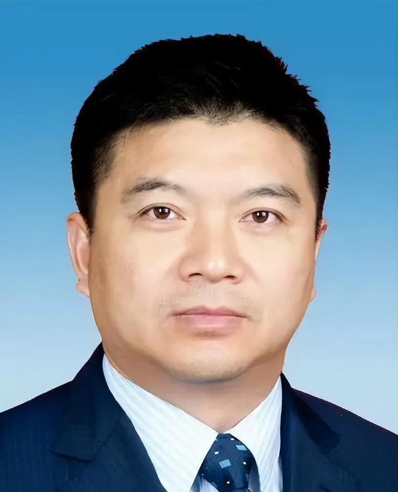 不查不知道！
一查发现了不得了的事！
邱继兴居然毕业于湖南农业大学动物科学兽医专