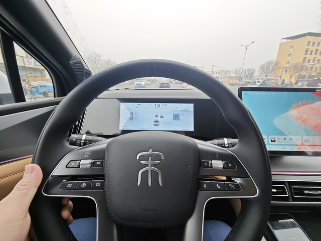 把插混车当做纯油车去跑，油耗到底省不省

这几天没有回村儿，因为充电桩装到村里了