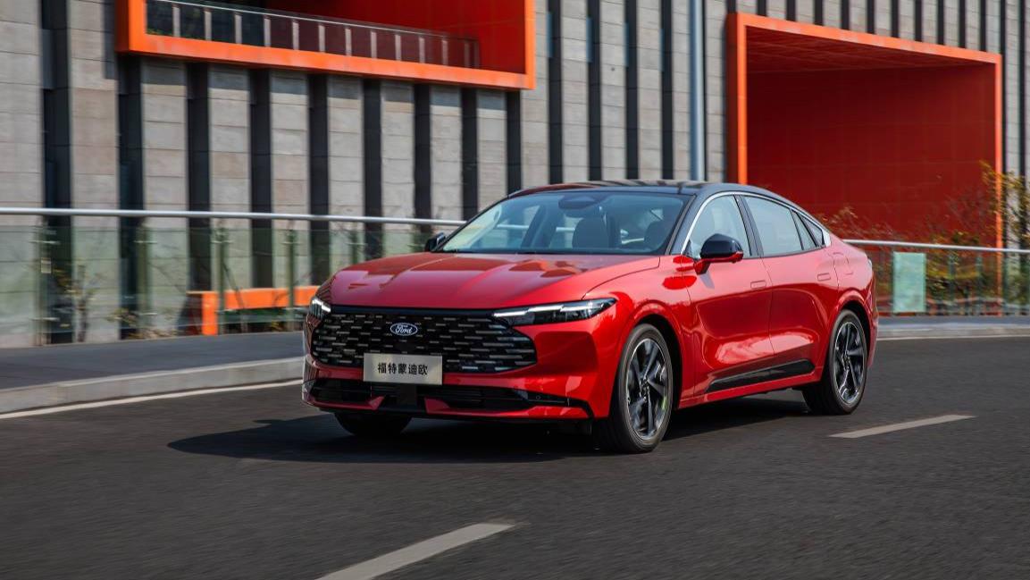 8155+1.1米4K大屏！15万买合资B级车看新蒙迪欧