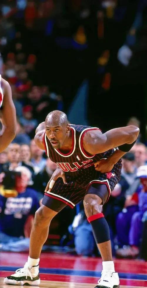 理性看待乔丹的传奇
迈克尔·乔丹的伟大无需多言，但幻想他在如今的NBA场均45分