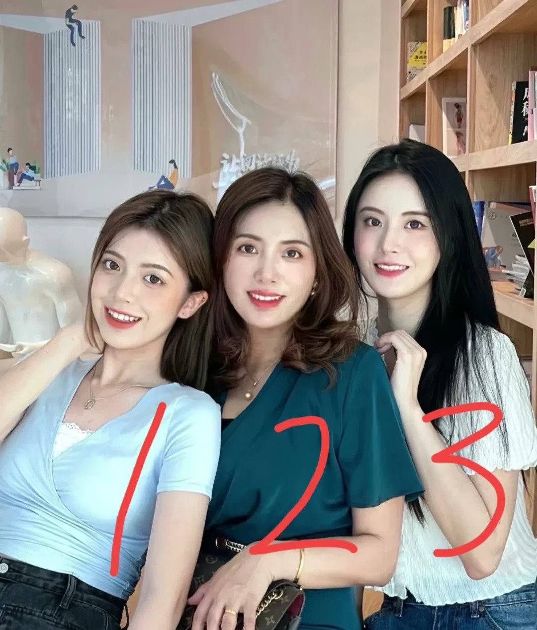 闺蜜三个，彩礼都是10万，你怎么选择？