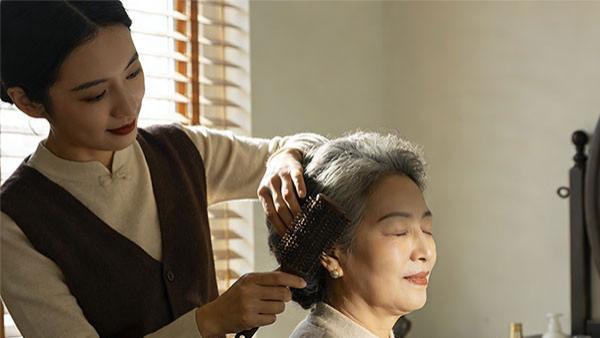 江苏连云港《云好人》创始人王洪刚：孝顺父母的人，运气总不会太差