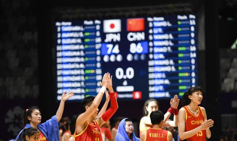 ——决不能让国字号教练在出成绩的比赛中去学东西
   中国女篮以大比分战胜韩国队