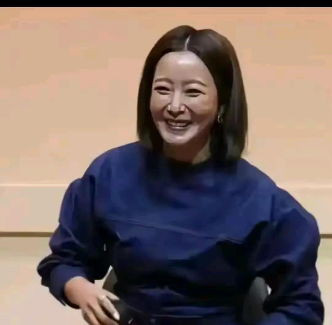 这位当年的亚洲女神，引起了网友的热议，网友直呼认不出来是谁了，你能认出是谁吗？