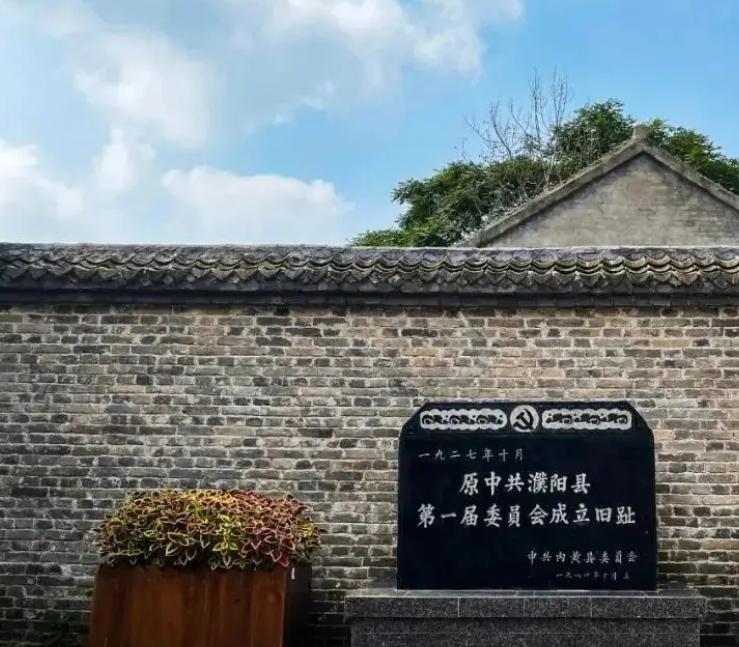 民国时代，教堂多大威风？
1935年2月16日，这天是农历正月初三。
成百上千的