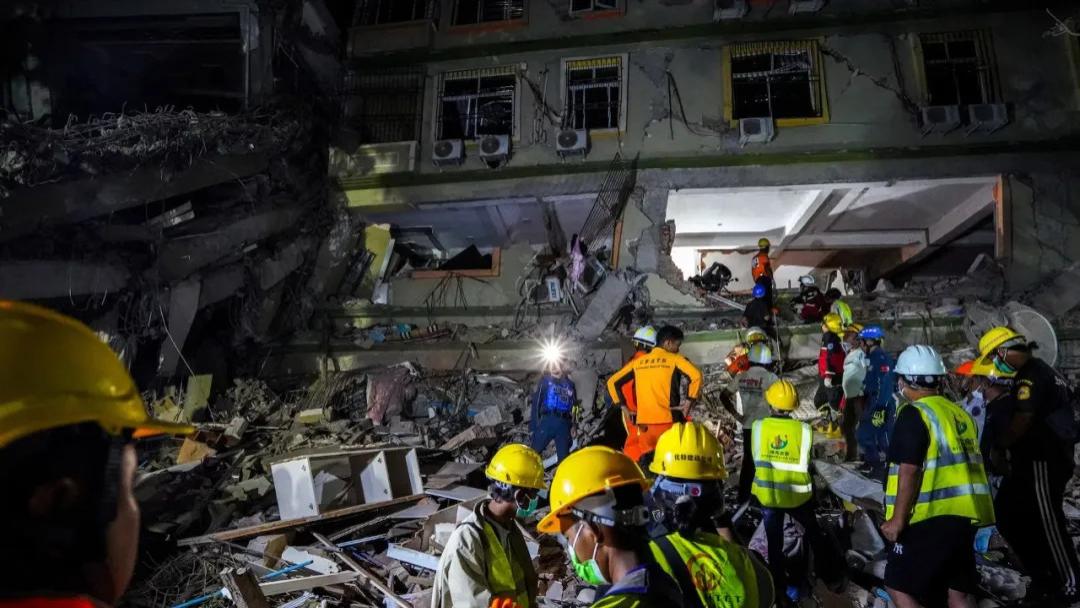 每周政经资讯丨港铁将于5月1日起试行乘客携带猫、狗同乘轻铁；中国新规强化执行“反外国制裁法”