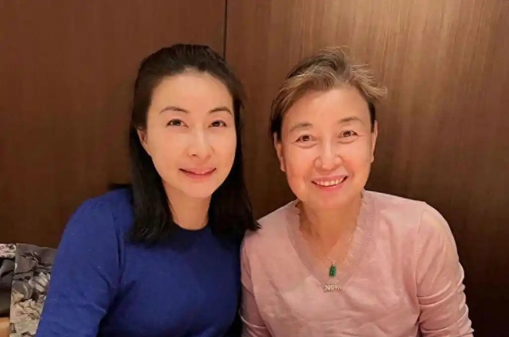 郭晶晶想念妈妈的味道











豪门阔太吃什么？山珍海味？顶级厨师？