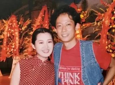 你见过最硬核的求婚方式是什么？

2008年，上海高尔夫球场上，兰博基尼总裁陈坚