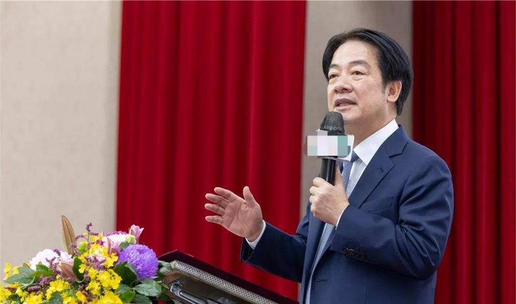赖清德“跪舔得真彻底”，赖清德称，台湾对美零关税，台美共同努力，将迎来共同繁荣的