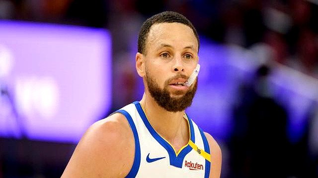 37岁37天！库里季后赛单场砍30+ 历史最老控卫