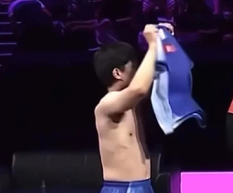 许昕大实话太到位了！

许昕说:你本来是叫了医疗暂停了，你别到最后跑的更快了