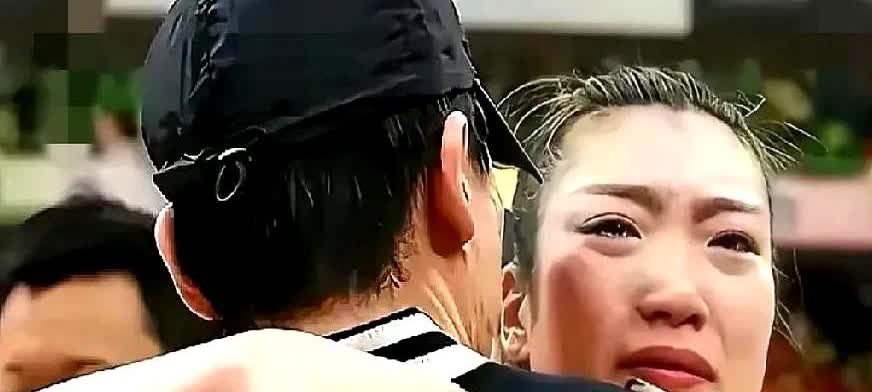 救命！

深夜刷到李梦的哽咽语音，直接破防！

“怕青春错付，怕承诺落空