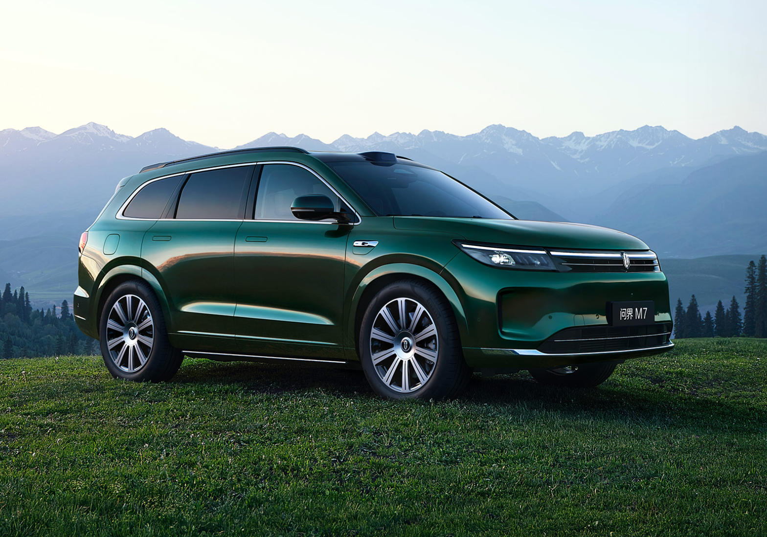 去年新势力品牌交付量最高的车型是问界M7，这个车型去年交付了快20万辆了吧。
