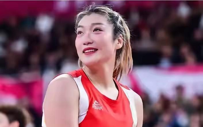 四川女篮输给广东女篮，长期国手扎堆只会直线降低她们的竞技水平和状态……
    
