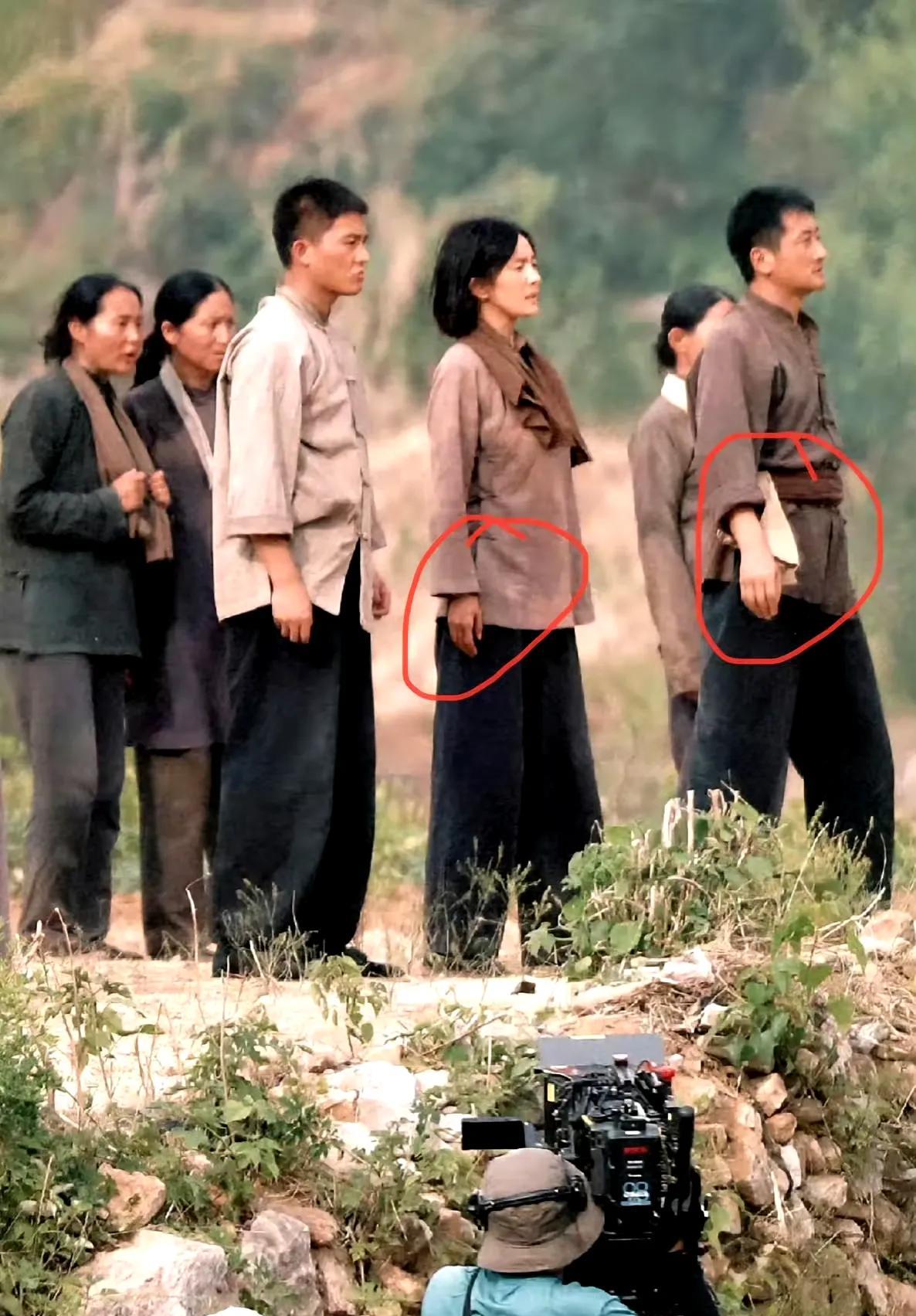发现杨幂一个玄学
只要是杨幂演的电视剧，
不管她演的是正派还是反派，她都是观众讨