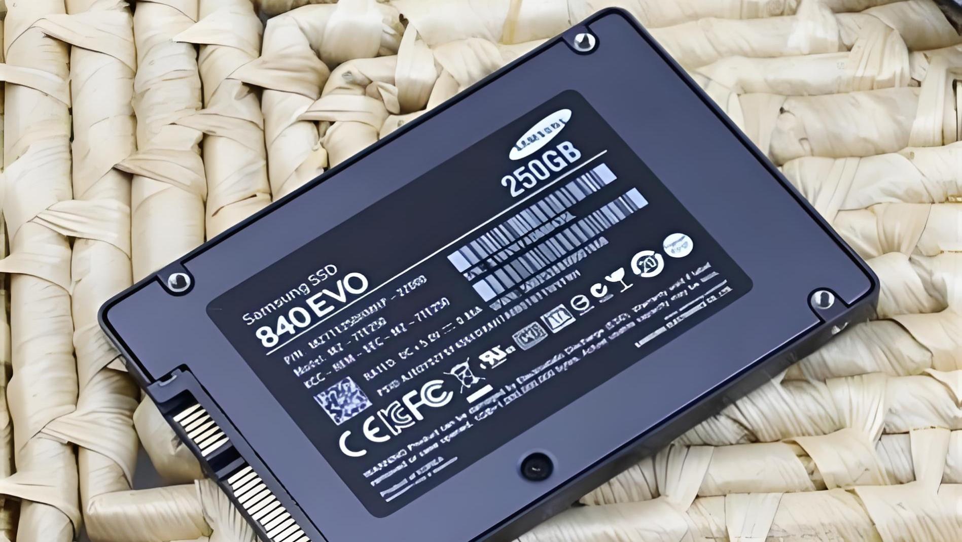 内存硬盘一天一价！有产品暴涨三倍，你的电脑还装得起吗？