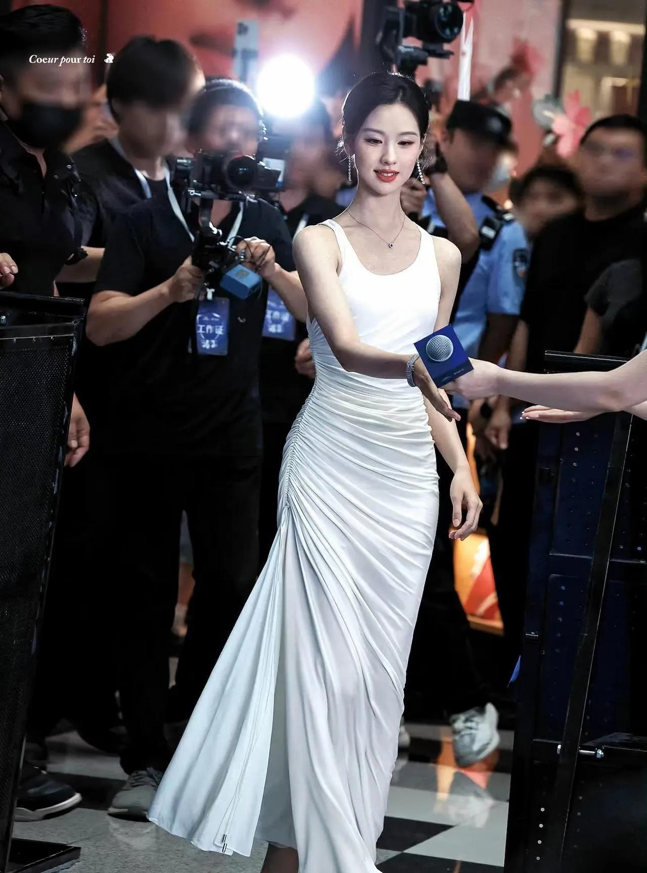 这个太权威了
刘亦菲，陈都灵，第三代是谁？