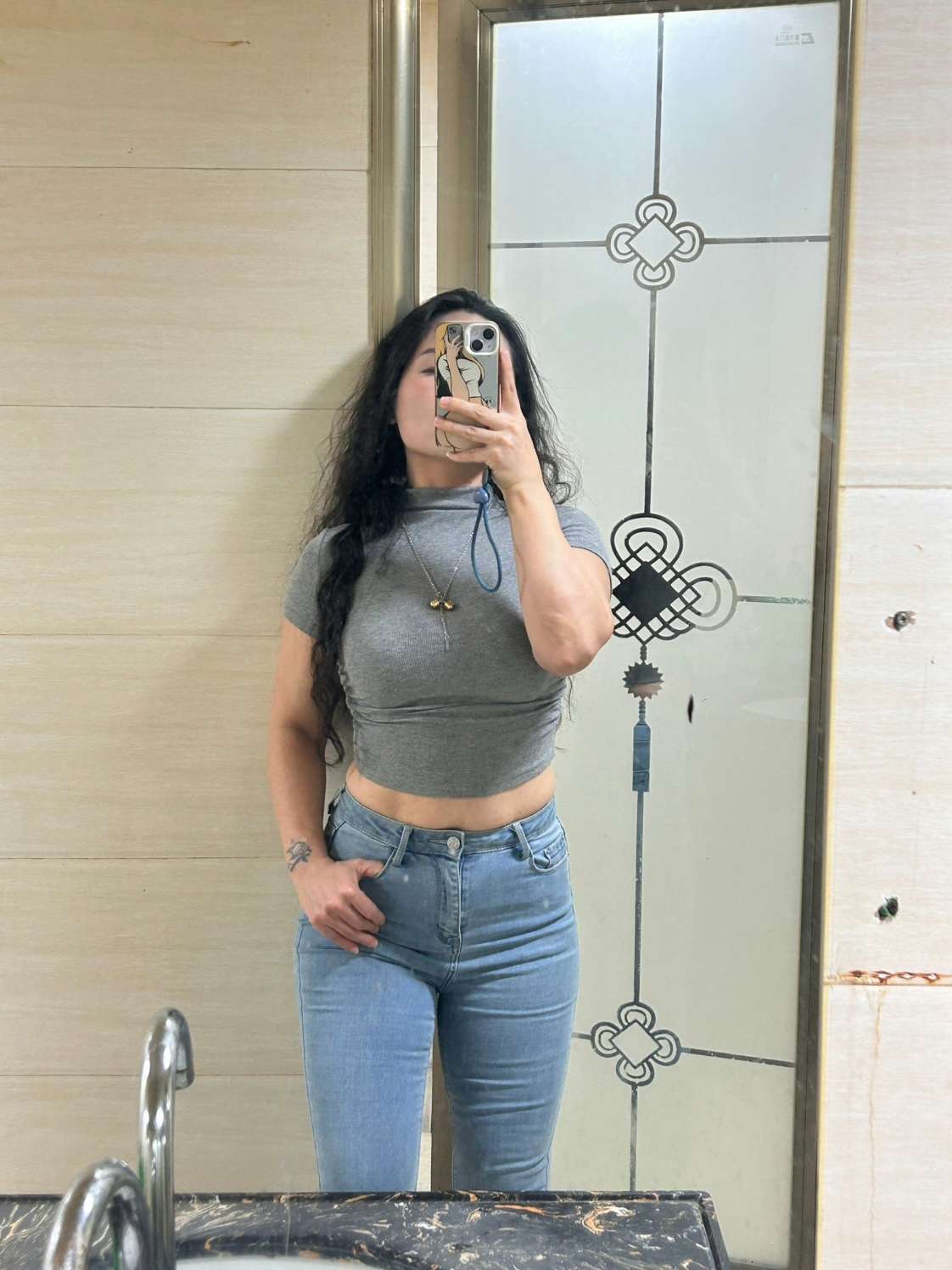有00后的小奶狗愿意给阿姨做牛做马的嘛？