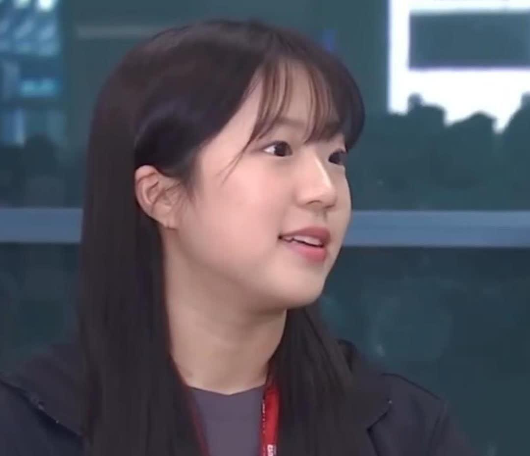 申裕斌回国“抱怨”：乒超球迷太“疯狂”了

中国的球迷，他们真的很支持喜欢自
