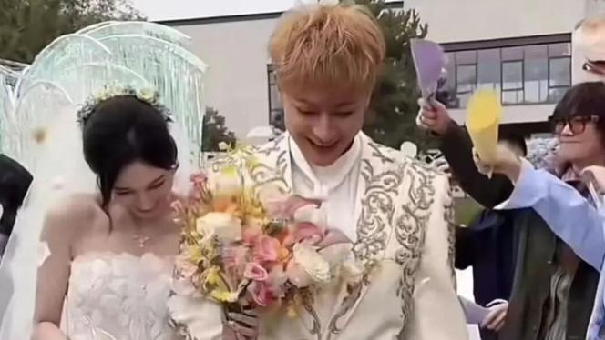 黄子韬徐艺洋婚礼当天被嘲“土”，直播打赏全额捐赠引发热议