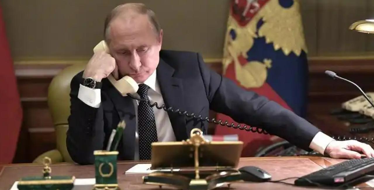 【马杜罗有难，普京第一个来“救”，又一场美俄代理人战争要打响？】
只等特朗普一声