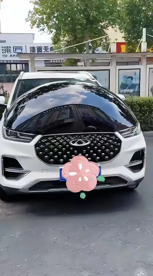 这车啥情况，是因为天太热了吗？谁懂？