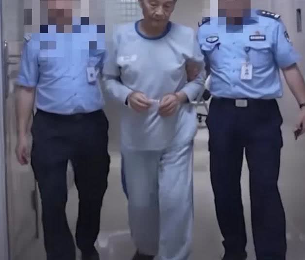 白所成：如果还有机会，希望做个普通人！
现在缅北地区的各家民间武装的大佬，已经