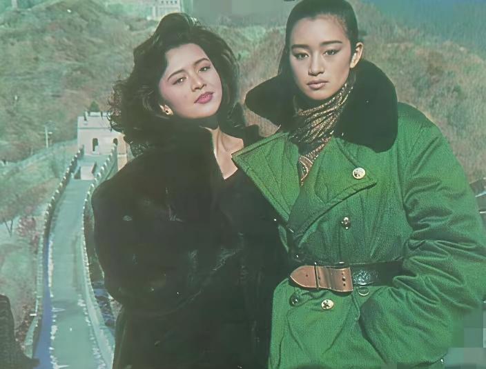巩俐年轻的时候很土，穿什么衣服都感觉一股农村味，但是不知道为什么她就成为巩皇了？