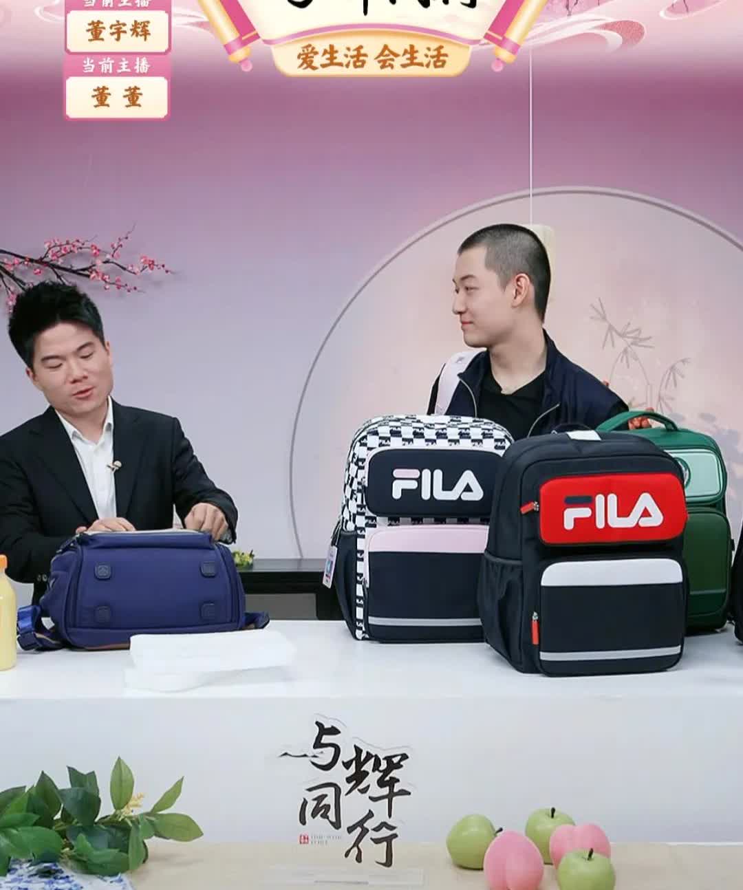 以前是我低估董董了
直到听到他对宇辉和苏童老师的访谈总结

才认识到董董是