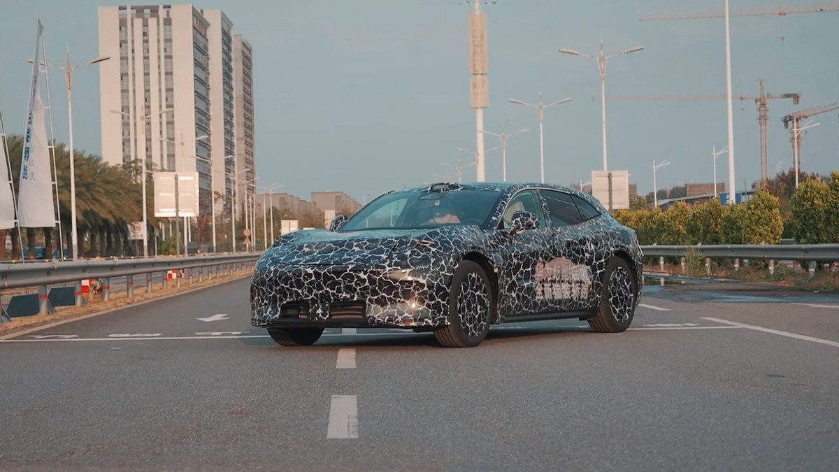 不学华为，蔚来理想将造更大SUV，明年风口真的是MPV？