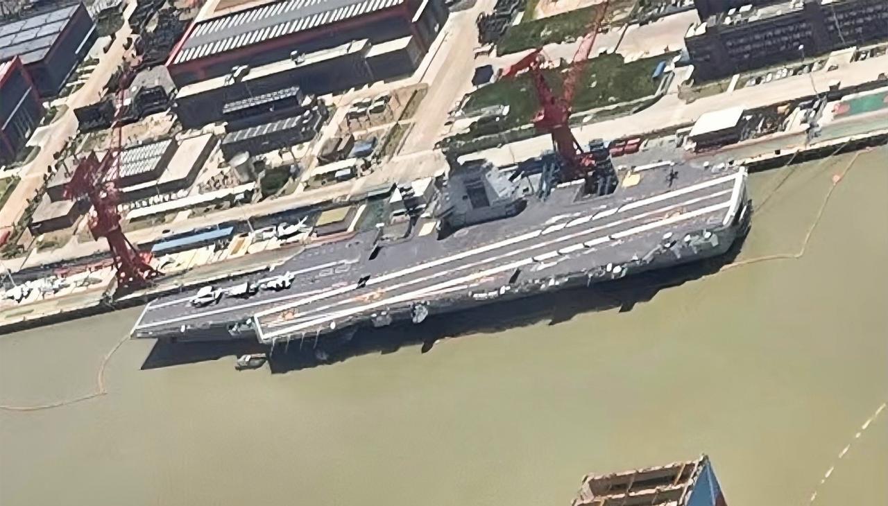18号脚手架全部拆除，接下来会干啥呢？KJ-600、J-35、J-15T三个模型