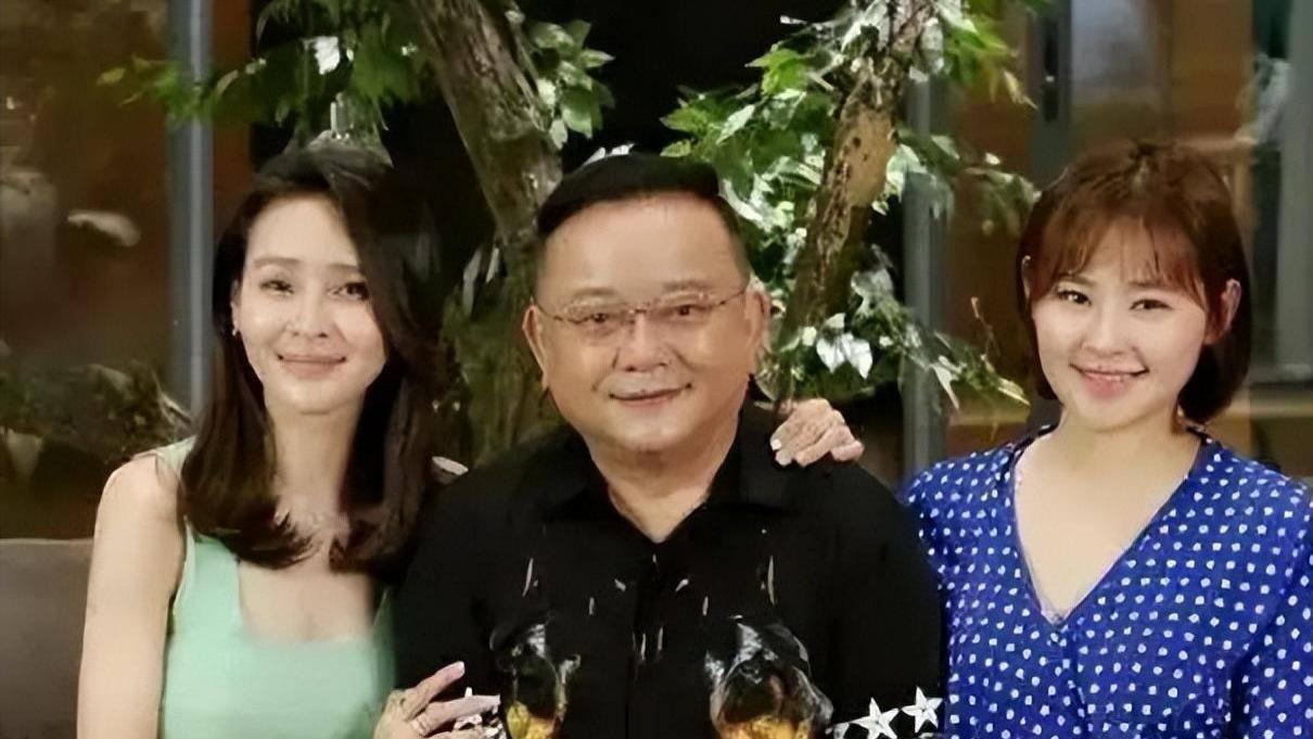 77岁的王刚：尽管我和岳母年纪相仿，但我给她尽孝依然能坦然