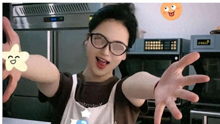 18岁“永动机”弟弟火了，江苏甜品店老板娘的剧情比八点档还狗血