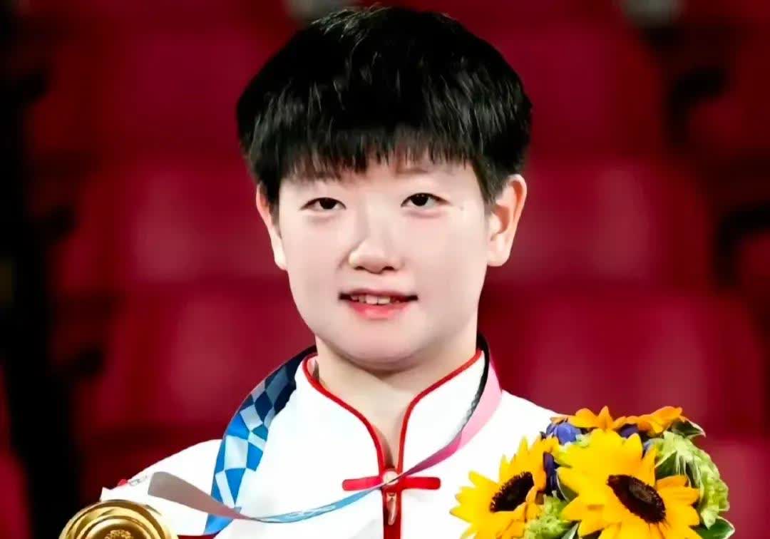 孙颖莎的这三个低调反差

直接让我爷我奶彻底上头

第一，本以为她性格豪