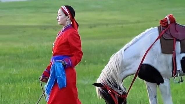 年薪百万难寻爱，沪漂女神陷迷惘，谁解高处不胜寒？