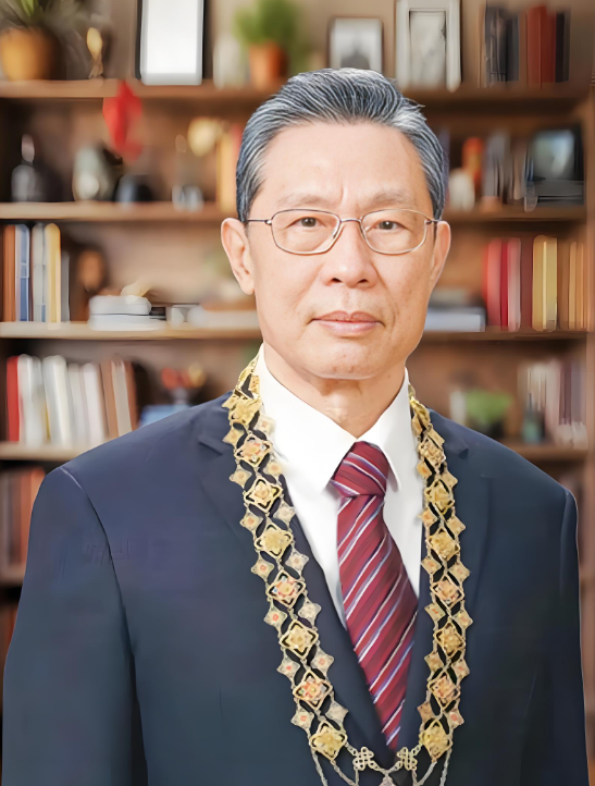 钟南山院士父子情深，彰显医者担当与团结力量 