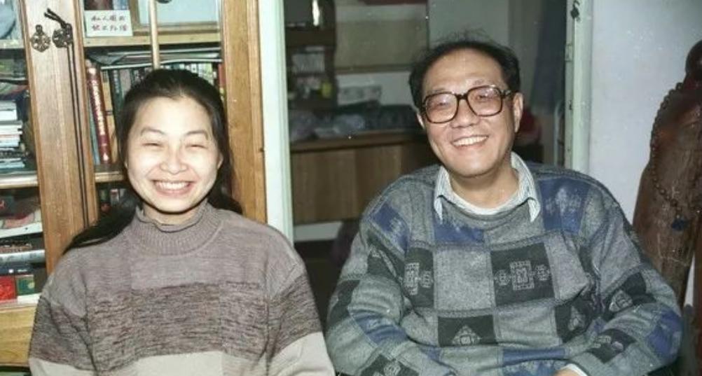 2010年，作家史铁生患病住院，医生问他的妻子：“要不要救？”陈希米回应：“不救