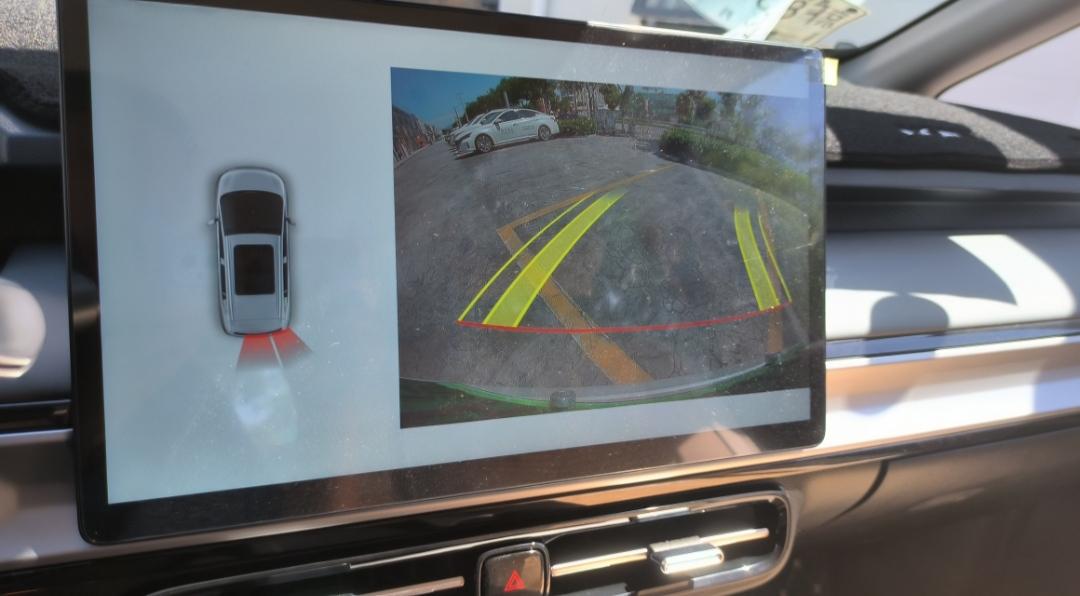 爆埃安Yplus优缺点