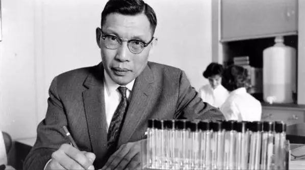 1950年，因遭到不公正对待，中国遗传学奠基人李景均毅然离开内地前往香港，无处可