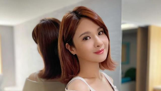 因《下一个天亮》走红，44岁郭静出道20年未能大火，称已单身9年