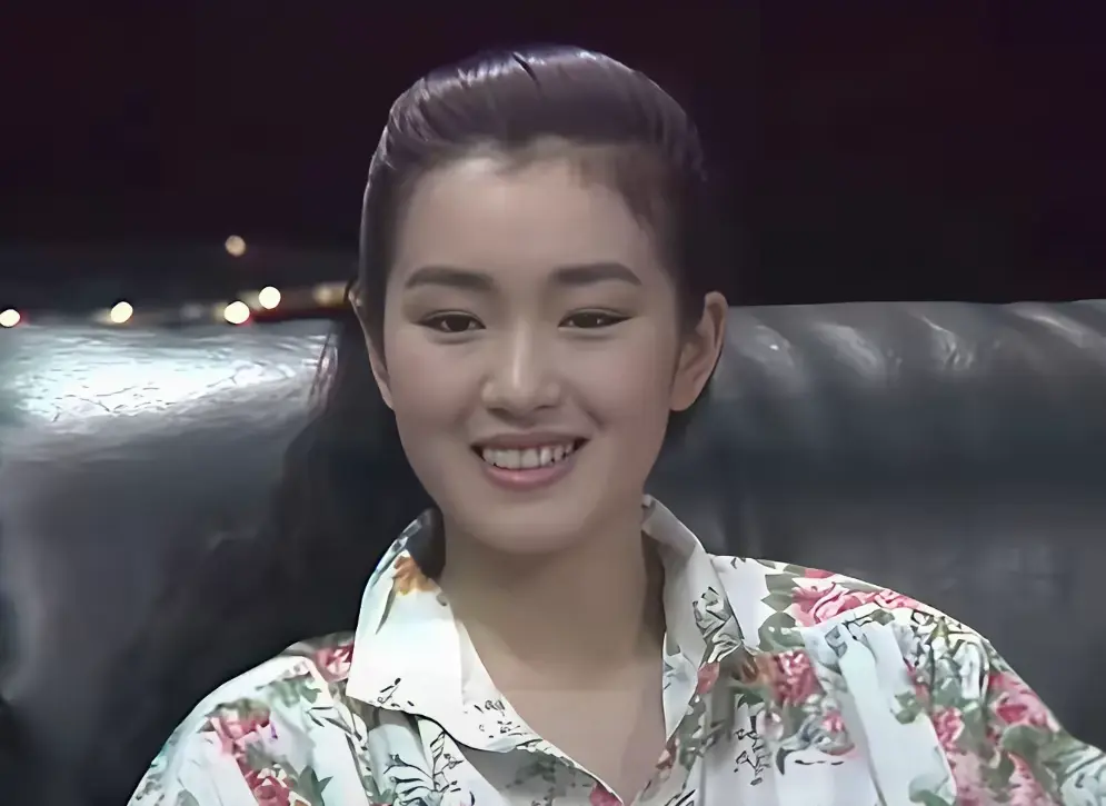 你认可巩俐年轻时的穿搭风格吗？
