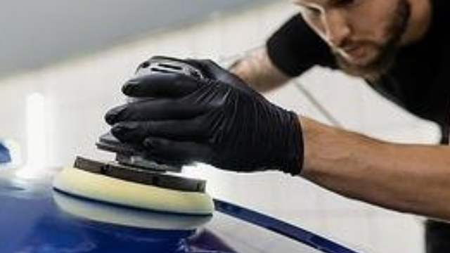 车漆抛光？别让爱车“脱皮”才后悔！