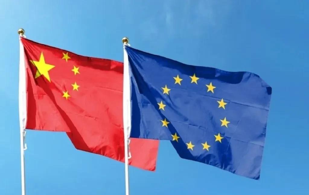来得太及时了！中欧决定同步全面取消对相互交往的限制。说白了，就是中欧两边把过去几