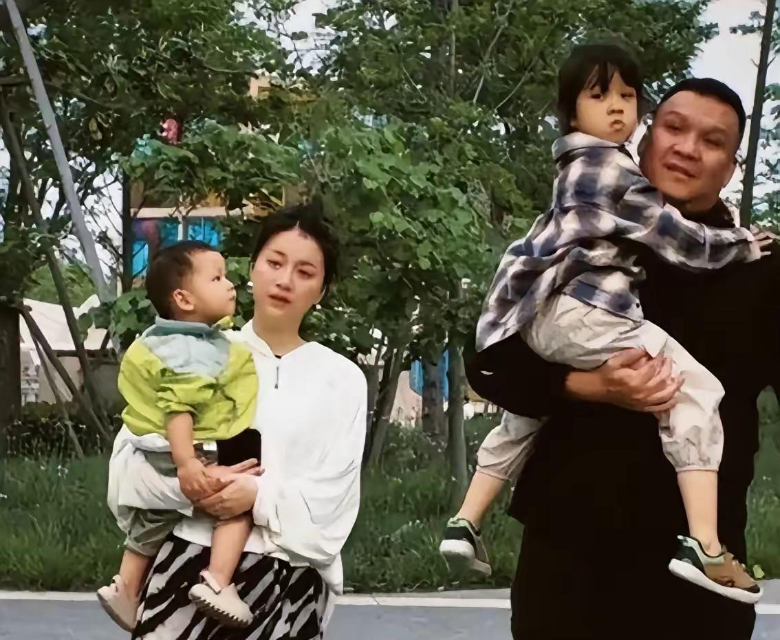 别再喊姐姐独美了
爱奇艺副总裁车辙被拍到和女明星亲昵
他的妻子李嘉格发布声明说已