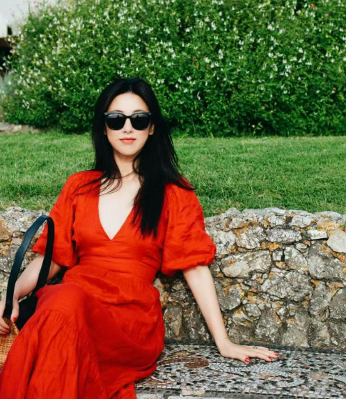 朱珠的东方美从不是刻意营造的