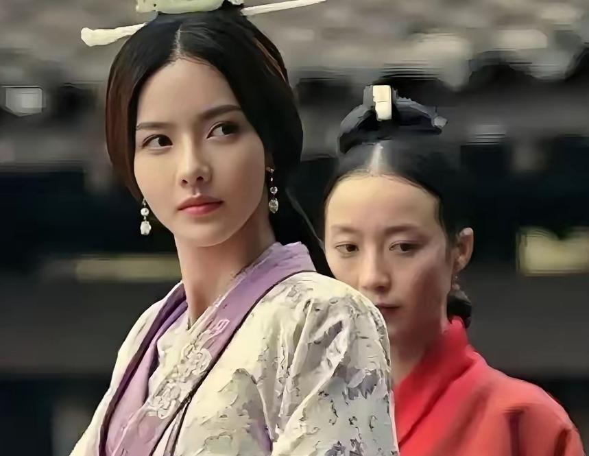 晋国老将魏犨在病危时，让儿子在他死后，把貌美的小妾陪葬。儿子嘴上答应，但后来不忍