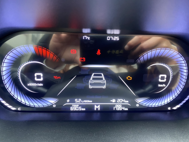 一年省油豪
再开两年，然后去置换马3手动，大帝豪一箱油690+204，也是省油的