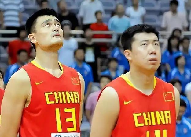 姚明和王治郅这么优秀的篮球运动员，能当国家队的主教练吗。
从国际篮球看，好像越优